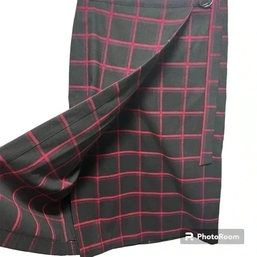 Banana Republic Women's Panel Long Red Black Plaid Skirt Lined Size 4 - Picture 3 of 7